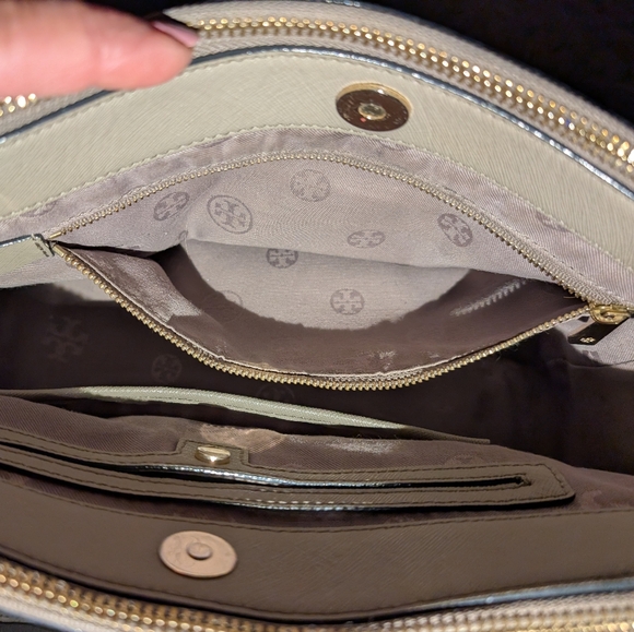 Tory Burch Robinson Small Multi Tote in French Grey with Matching Wallet - Picture 8 of 16